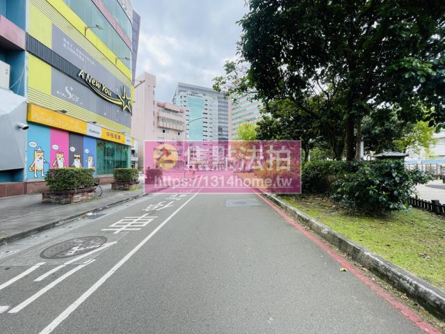 台北南港大樓法拍-11