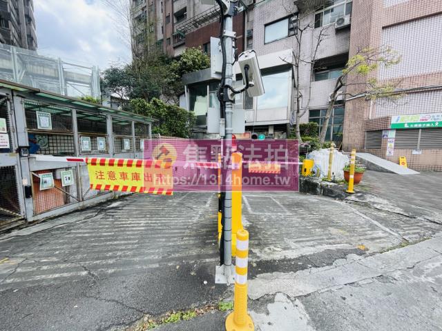 台北南港大樓法拍-9