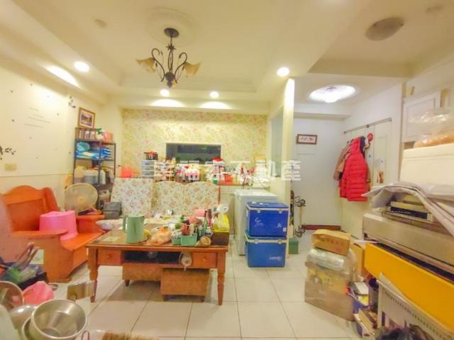 近新樓醫院空中廊道旁美三房