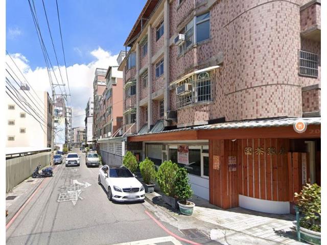 潭子透天法拍-3