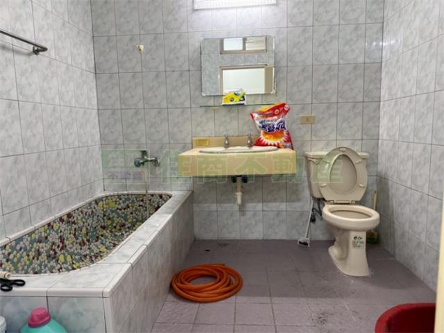 高雄前鎮透天_店面-11