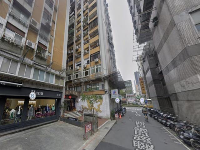 台北法拍大樓_華廈_超低公設比-8