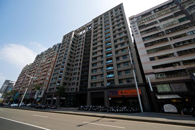 高雄三民區大樓-12