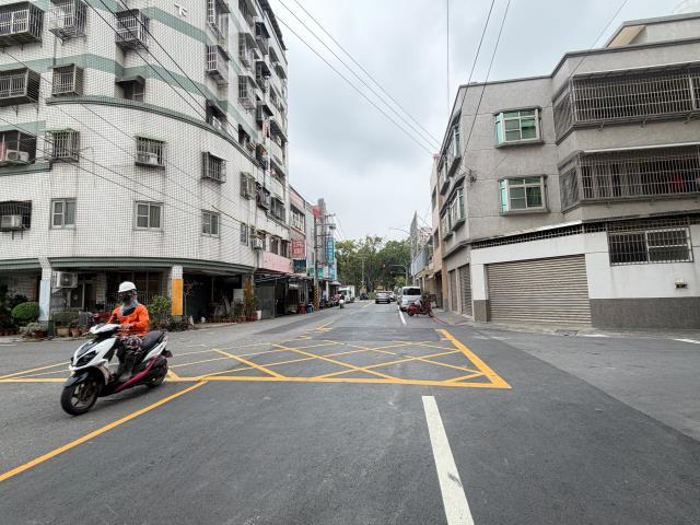 高雄岡山透天_套房-4