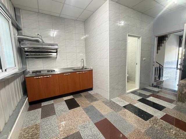 高雄岡山透天_店面-8