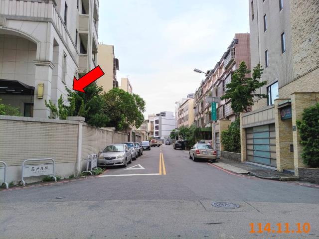 台中東區法拍透天_別墅-4