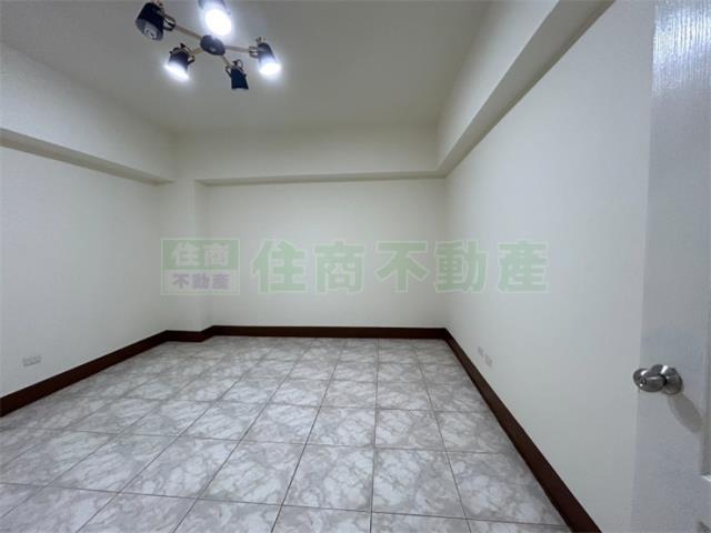屏東東港大樓_店面-9