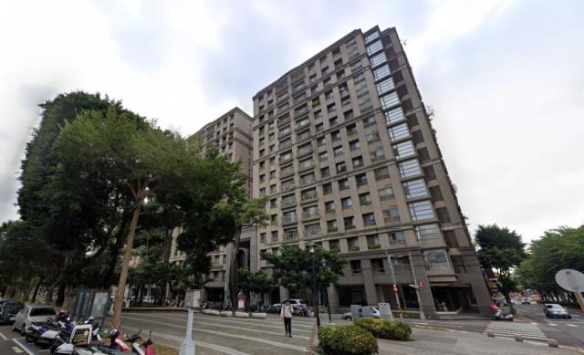 北區法拍屋太原路三段惠宇世紀願景優室法拍林小陽