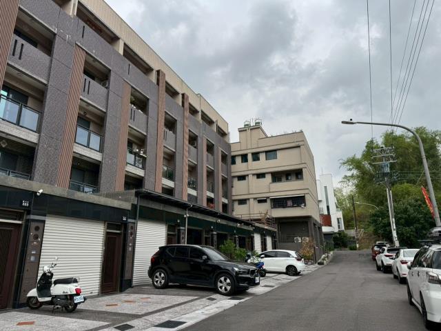 高雄小港透天法拍-9