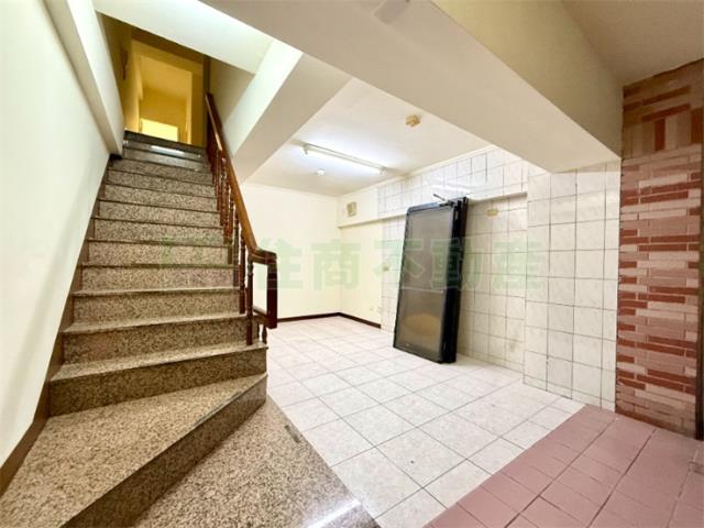 左營大樓_店面-11