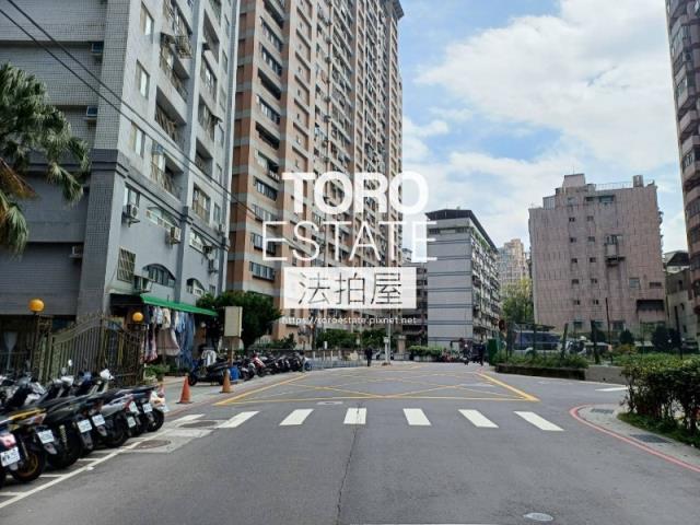 新北大樓法拍-8