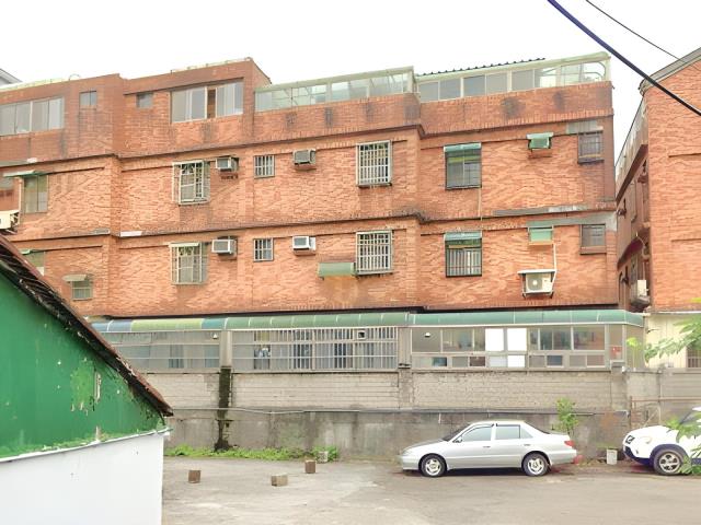 桃園中壢法拍透天-4