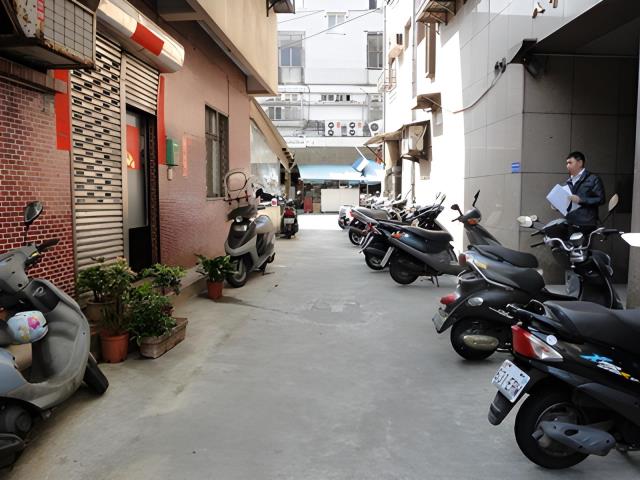 基隆中正區拍賣大樓_華廈-5