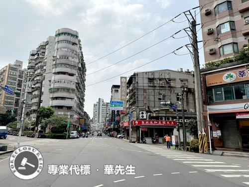 金店面三峽國小旁角間中山路108號