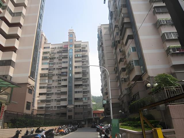 新北五股法拍大樓_華廈-6