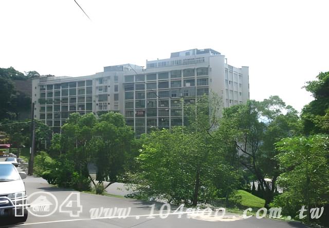 新北汐止法拍大樓_翠湖風景區-2