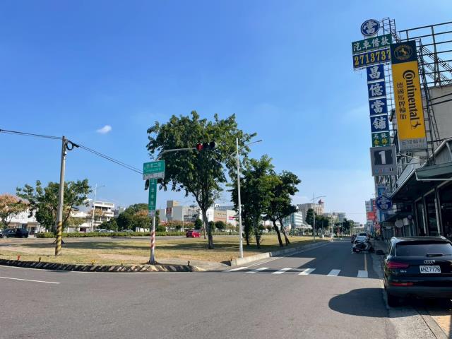 東區透天_店面-2