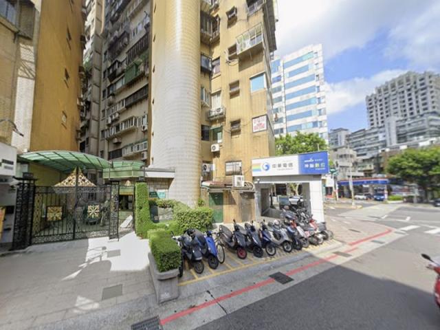台北信義區拍賣大樓-5