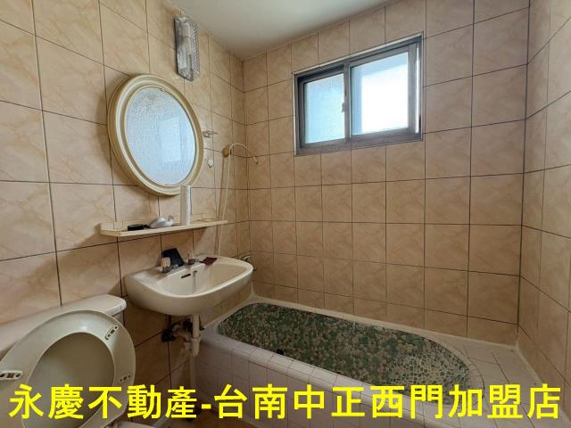 台南北區透天-13