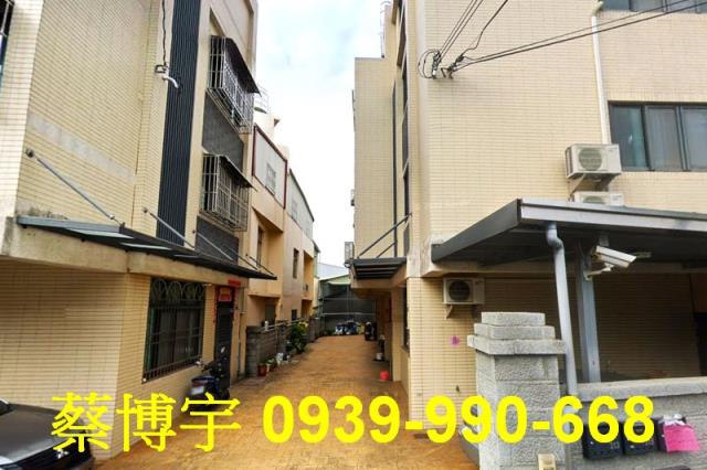 豐原法拍屋臻好三透天