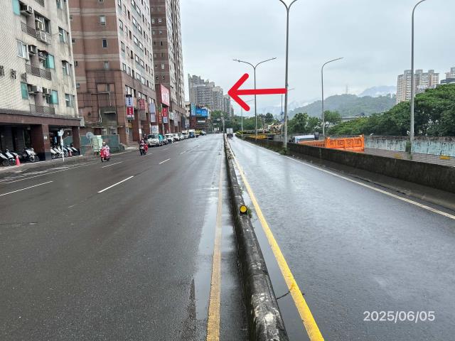 新北新店法拍大樓-4