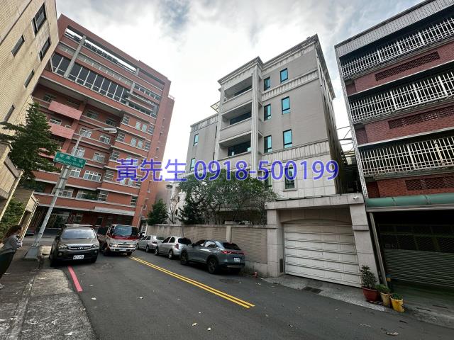 東區拍賣透天-3