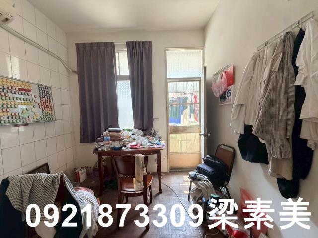 台南東區店面-8