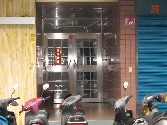 中壢華廈法拍-1