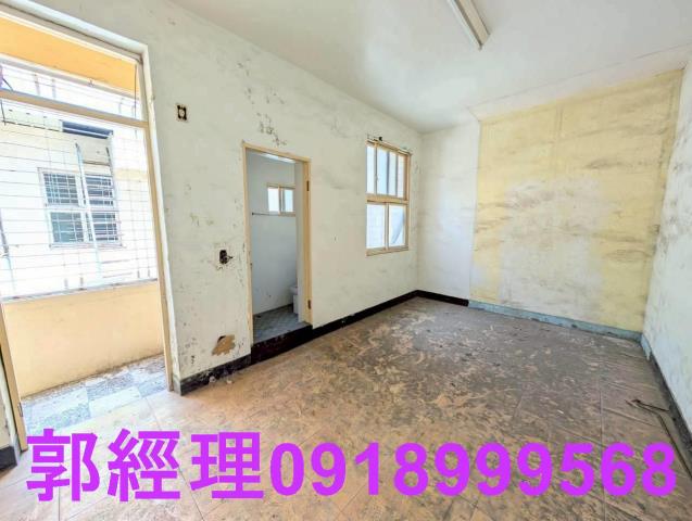 台南南區透天-13