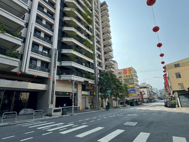 鳳山法拍大樓-6