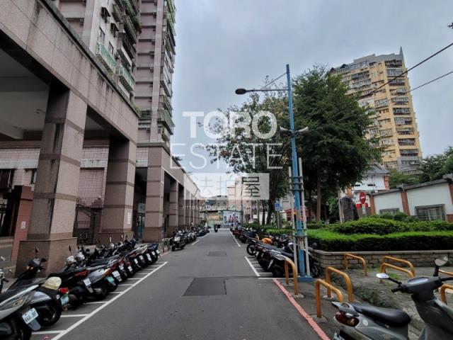 板橋法拍大樓-6