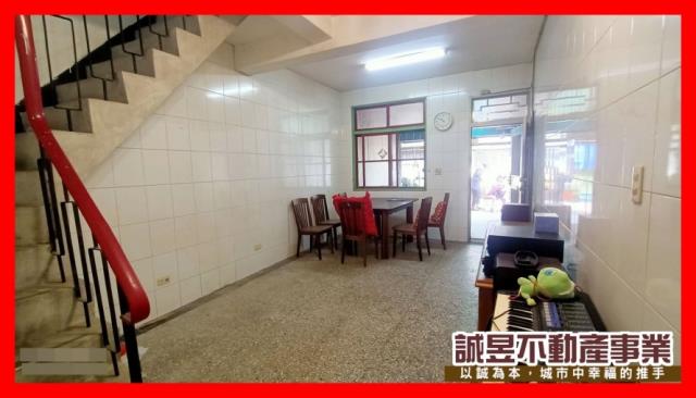 台南東區透天-0