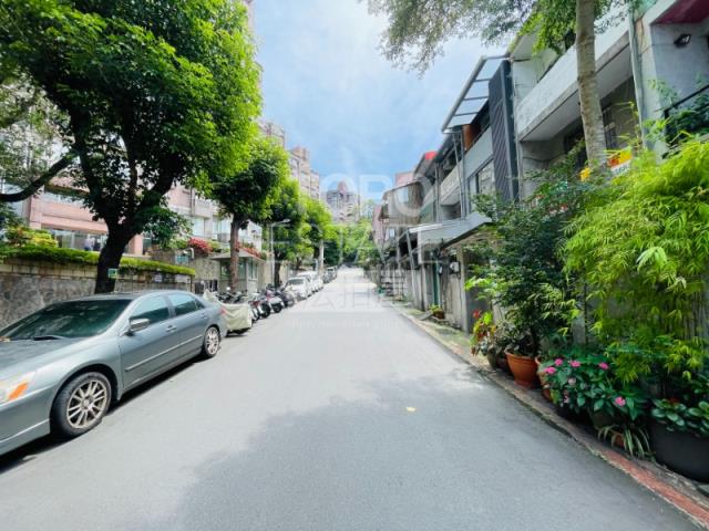 台北文山區法拍透天-5