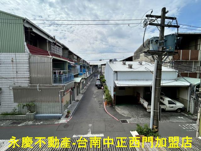 台南南區透天-12