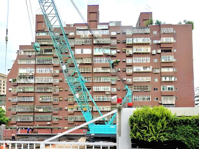 台北士林大樓_一樓法拍-2