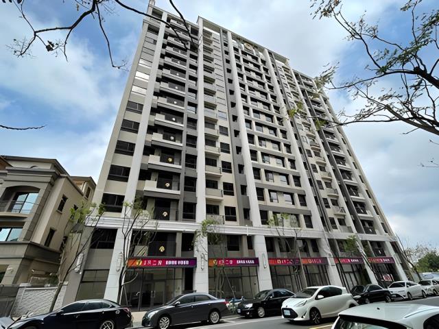 桃園桃園區法拍大樓_愛買桃園店-1