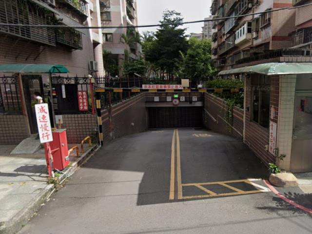 新北板橋大樓拍賣-6