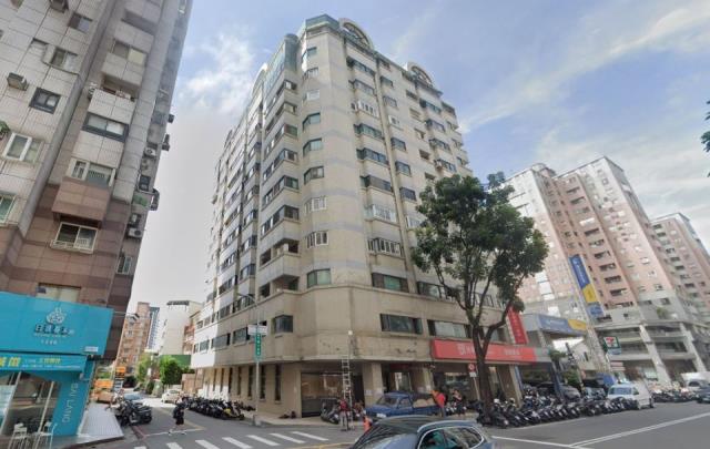 南屯區法拍屋大墩十五街寶璽頤園優室法拍林小陽