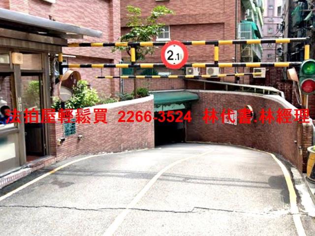 新北新莊法拍華廈-8