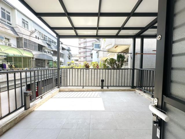 高雄岡山透天-12