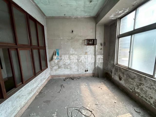 東區店面-12