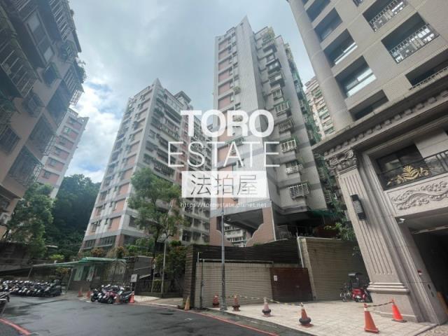 新北中和大樓法拍-4