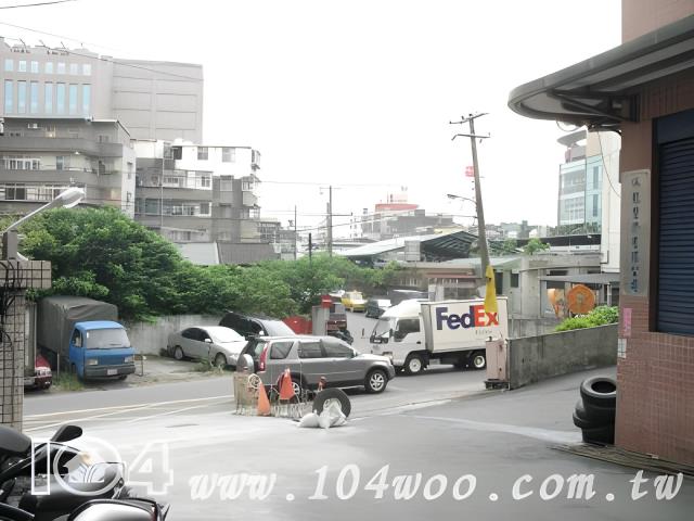 新北中和法拍大樓_廠辦_辦公室-8