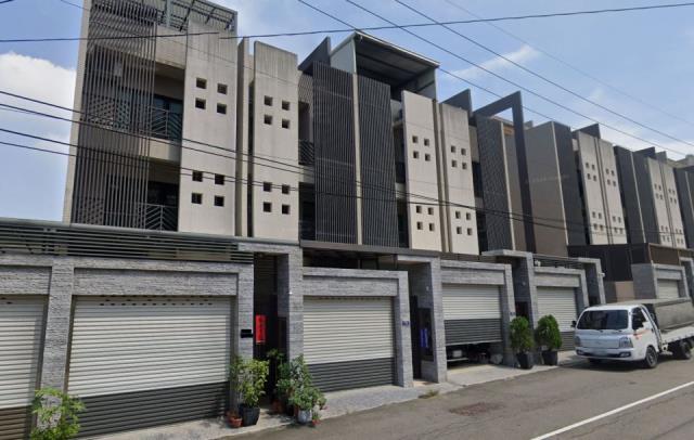 沙鹿區法拍屋保安路鹿澤榮耀優室法拍林小陽