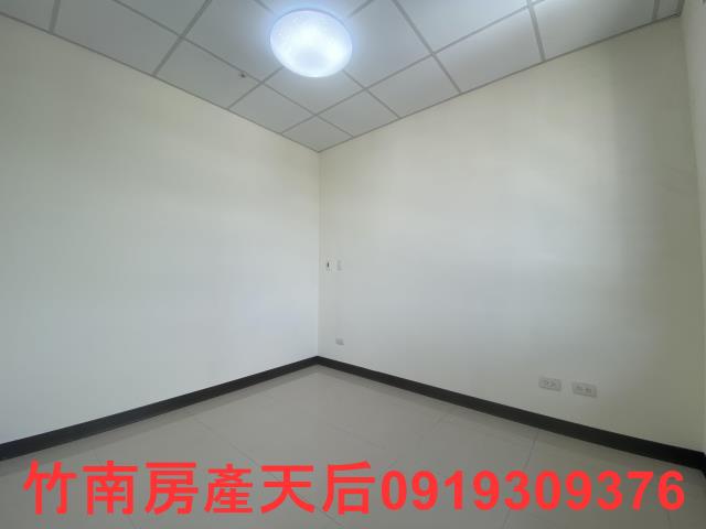苗栗竹南大樓-4