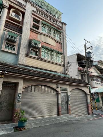 高雄岡山法拍透天-2