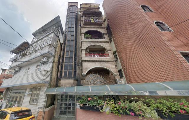 信義區法拍屋月眉路雅寓優室法拍林小陽