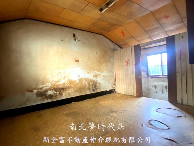 中西區透天-8