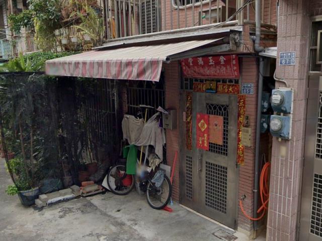 高雄前金法拍透天-2