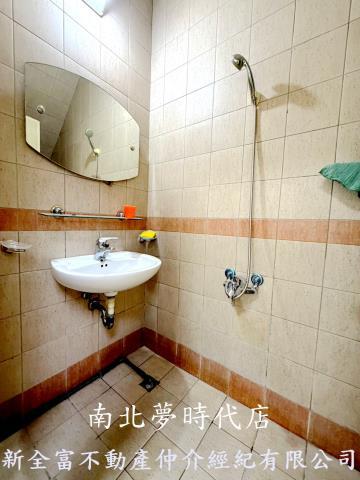 台南北區店面-11